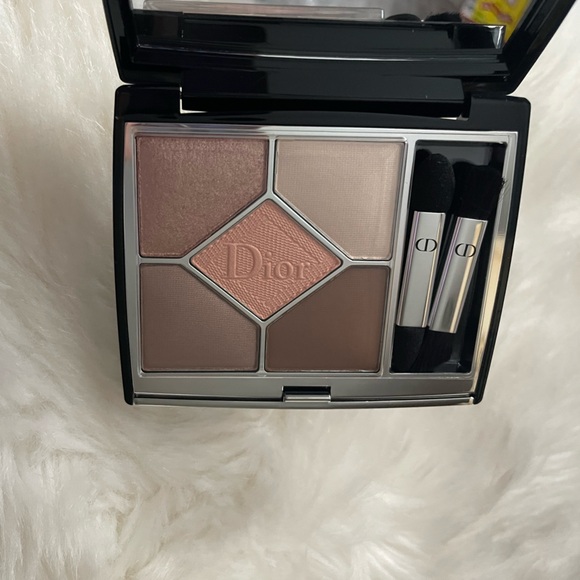 New! Dior Eyeshadow Palette - Picture 1 of 3